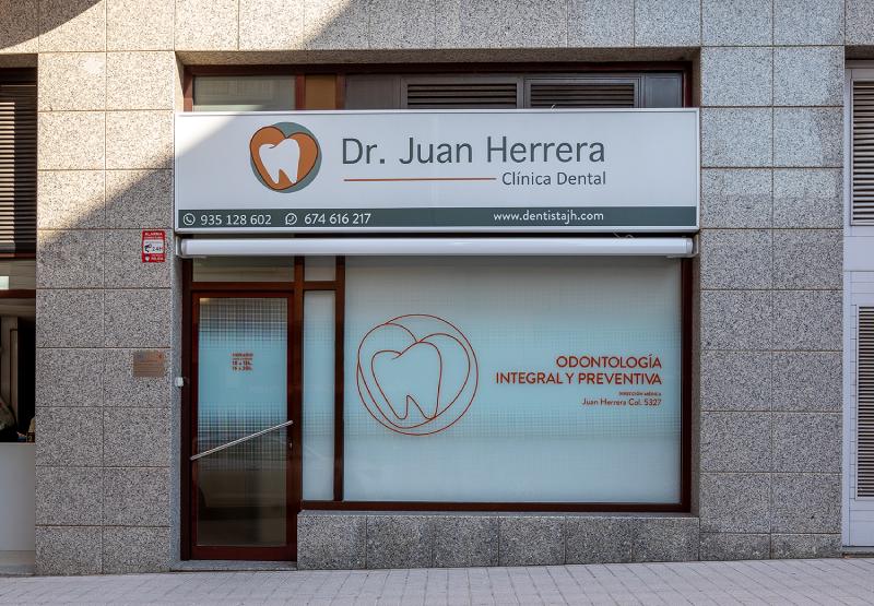 Clinica Dental Juan Herrera-1-2